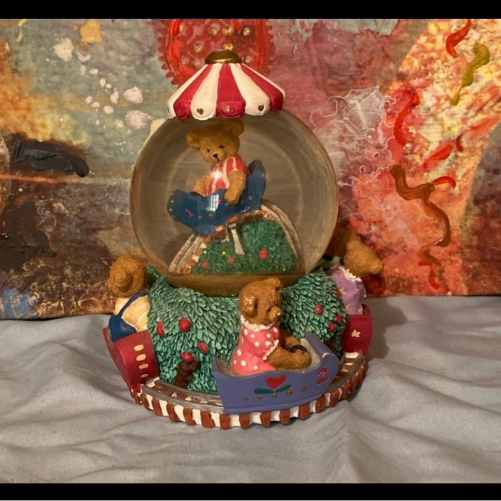 Bear and Carnival seemed snow globe